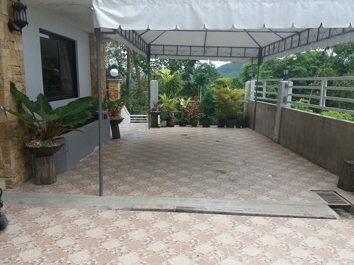 Villa Feliza Loboc Eksteriør billede